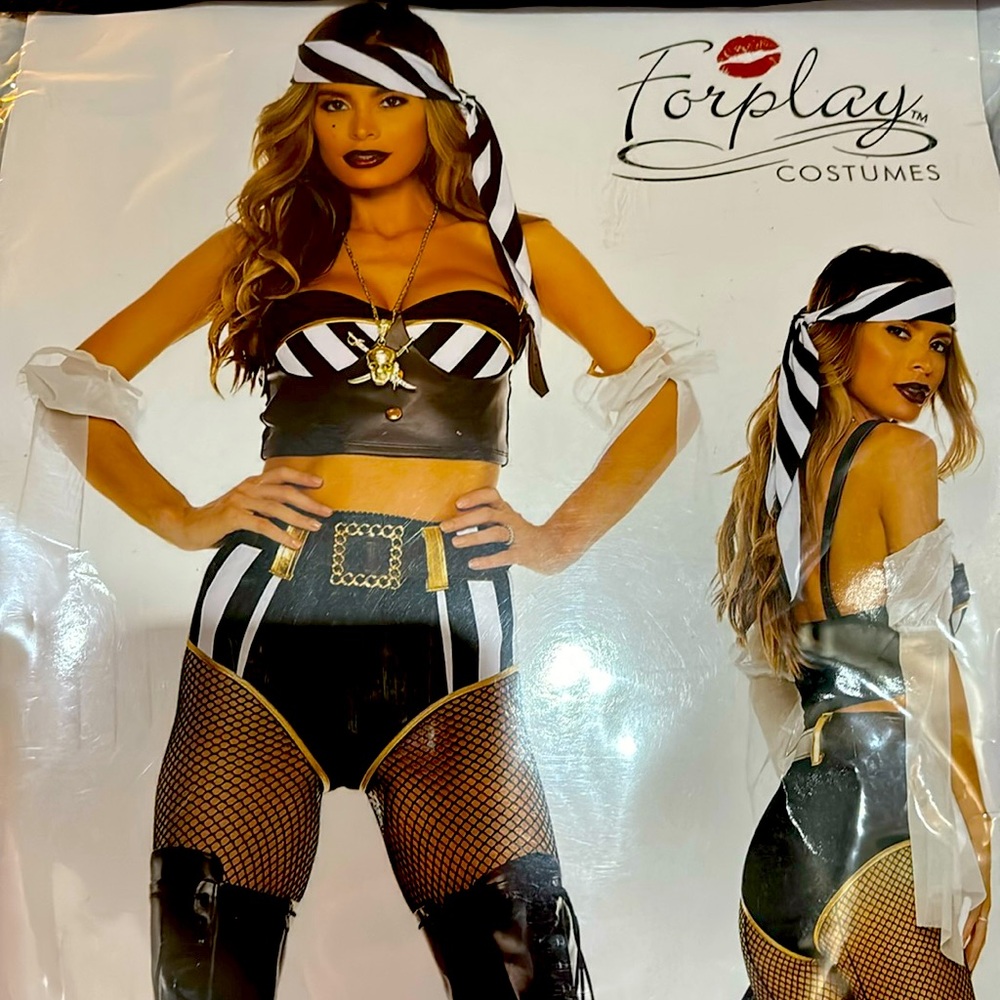 Forplay pirate 🏴‍☠️ costume! Super cute! Never worn. New with tags!!